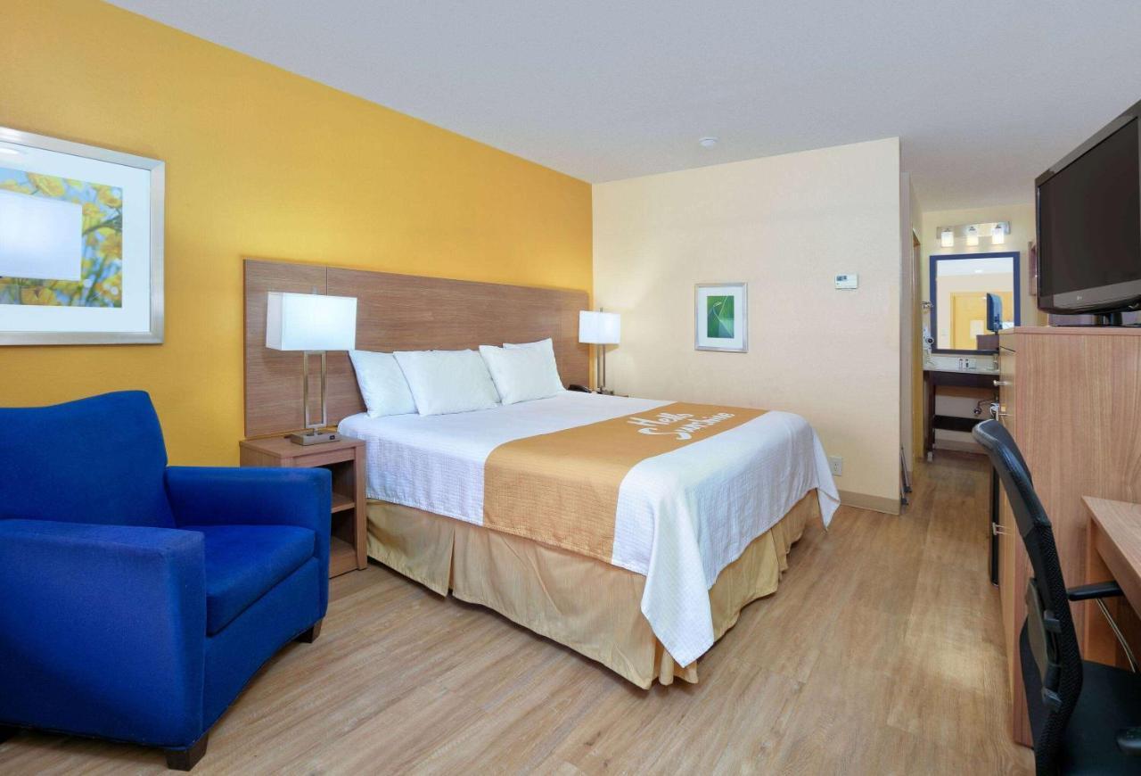 Hotel Days By Wyndham Batesville