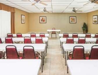 Hotel Days By Wyndham Batesville